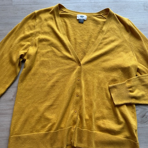 Old Navy Button Front Cardigan Sweater - Picture 3 of 8